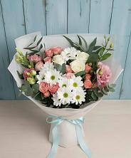 Букет цветов из:  Розы, Лизиантусы и Хризантемы в Мантурове Курской области