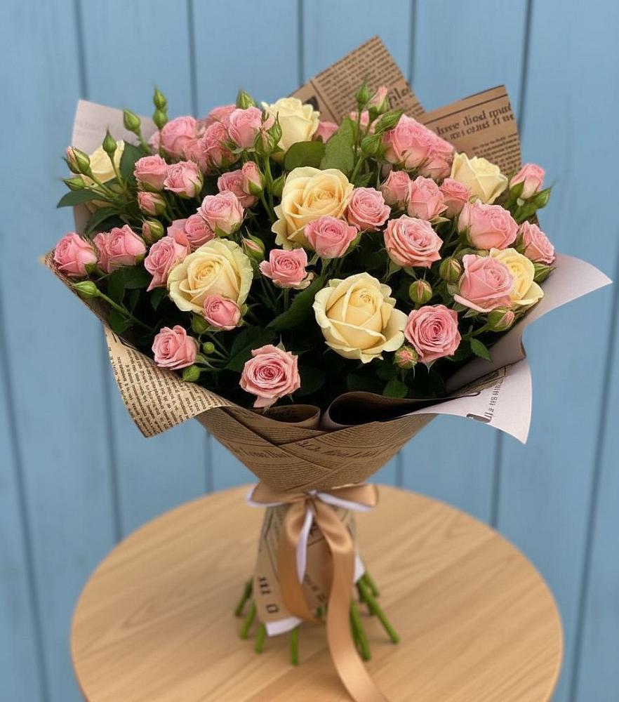 Букет цветов из: Розы в Мантурове Курской области