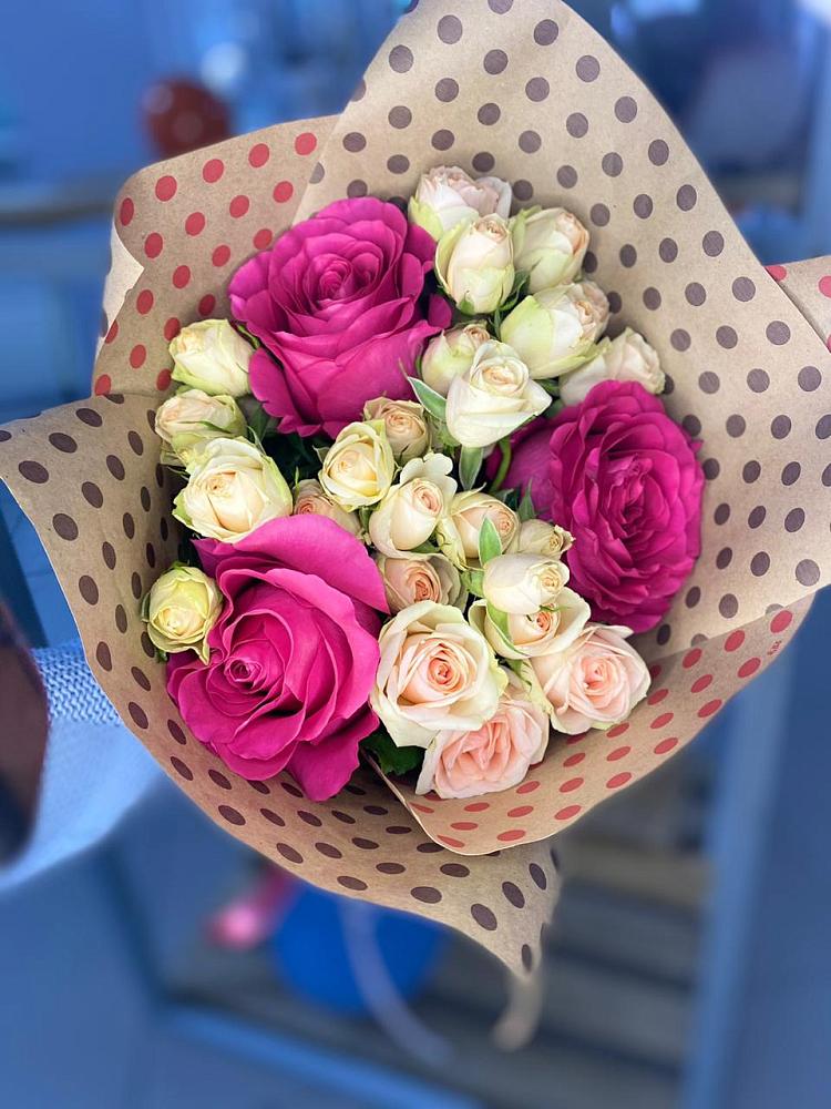 Букет цветов из: Розы в Мантурове Курской области