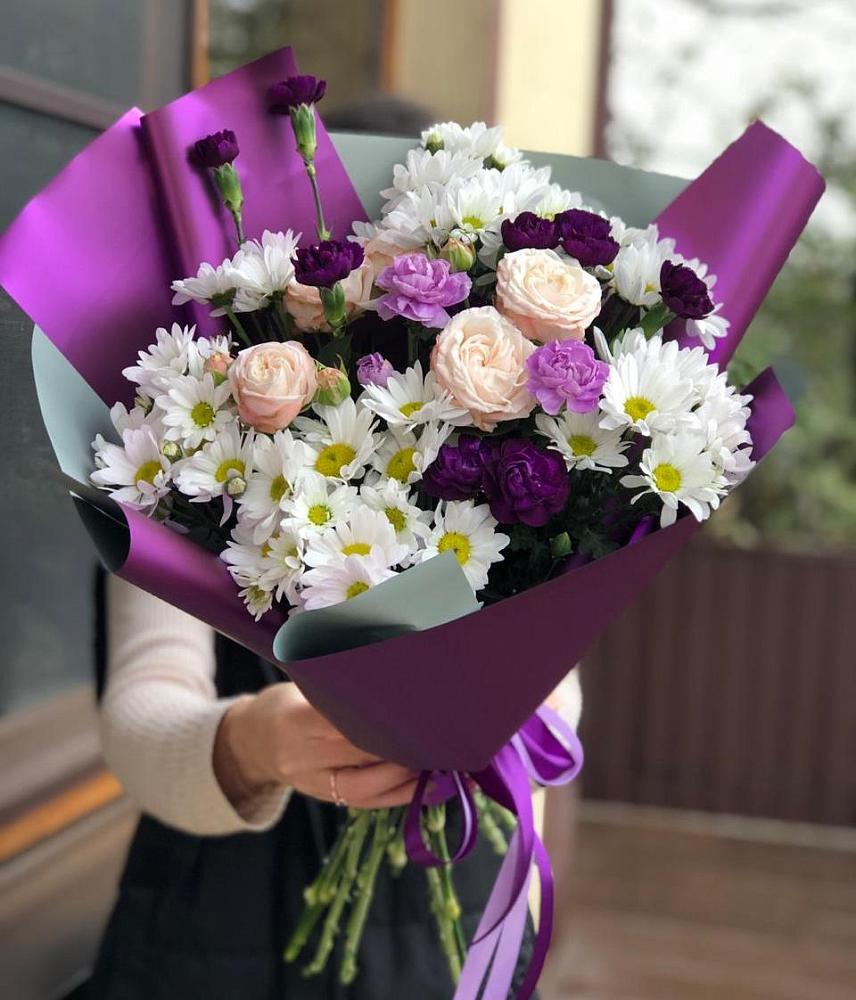 Букет цветов из: Хризантемы, Гвоздики и Розы в Мантурове Курской области