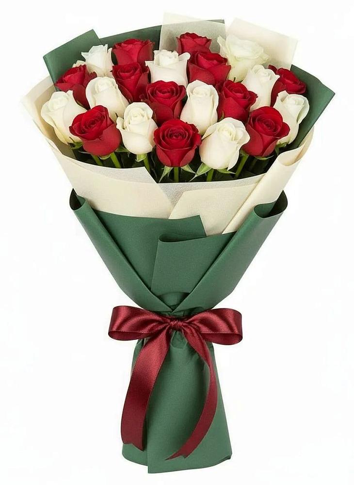 Букет Микс из красных и белых роз в Мантурове Курской области