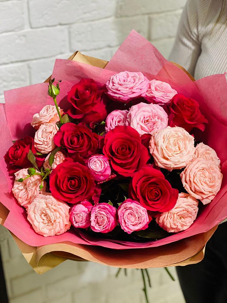 Букет цветов из: Розы в Мантурове Курской области