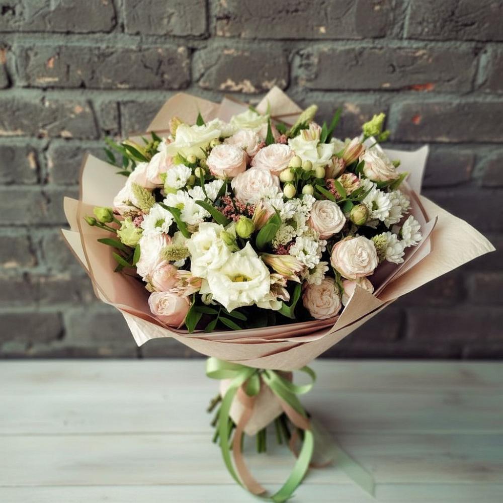 Букет цветов из: Альстромерии, Розы и Хризантемы в Мантурове Курской области