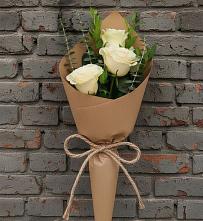 Букет цветов из:  Розы в Мантурове Курской области