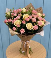 Букет цветов из:  Розы в Мантурове Курской области
