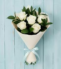 Букет цветов из:  Розы в Мантурове Курской области