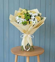 Букет цветов из:  Хризантемы и Розы в Мантурове Курской области