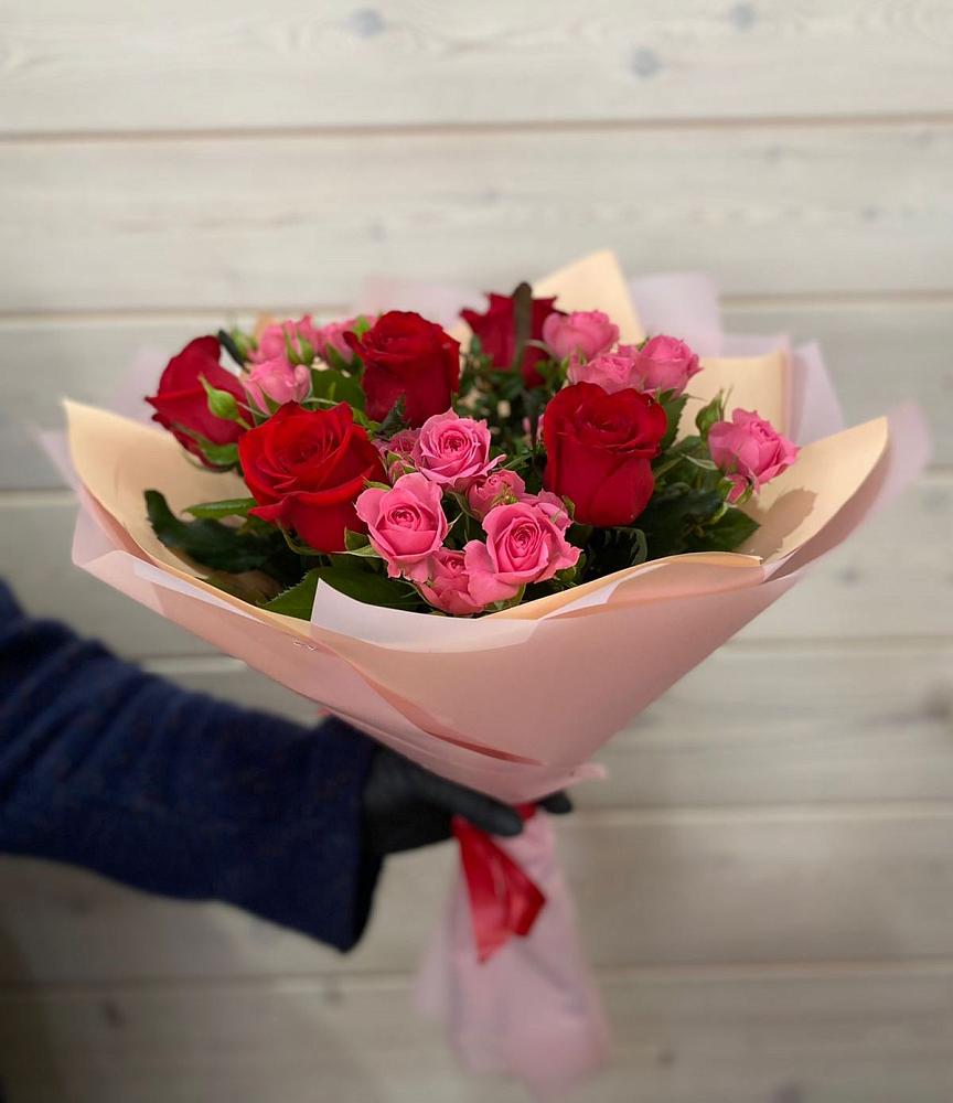 Букет цветов из: Розы в Мантурове Курской области
