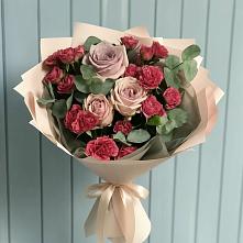Букет цветов из:  Гвоздики и Розы в Мантурове Курской области