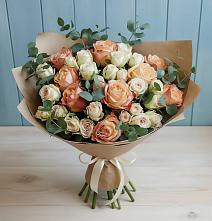 Букет цветов из:  Альстромерии и Розы в Мантурове Курской области