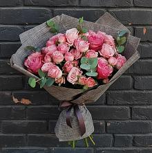 Букет цветов из:  Розы в Мантурове Курской области
