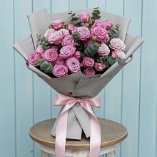 Букет цветов из:  Розы в Мантурове Курской области